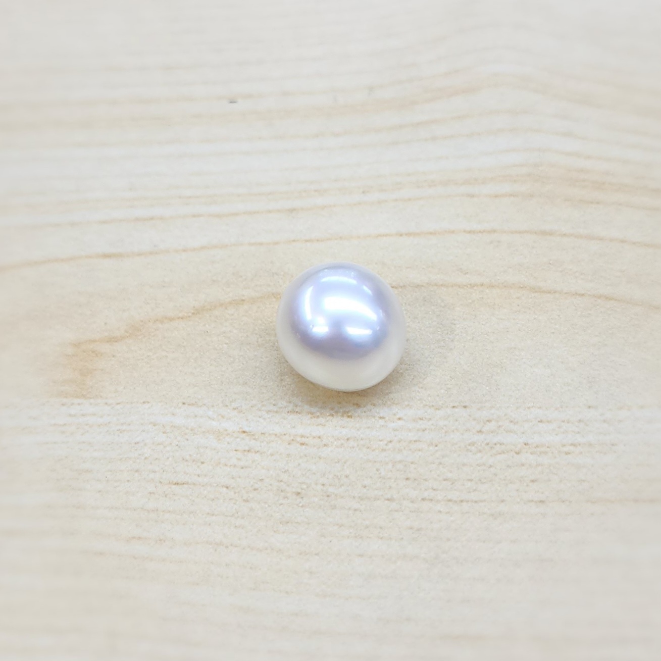 South Sea Pearl 13.9 mm x 14.8 mm