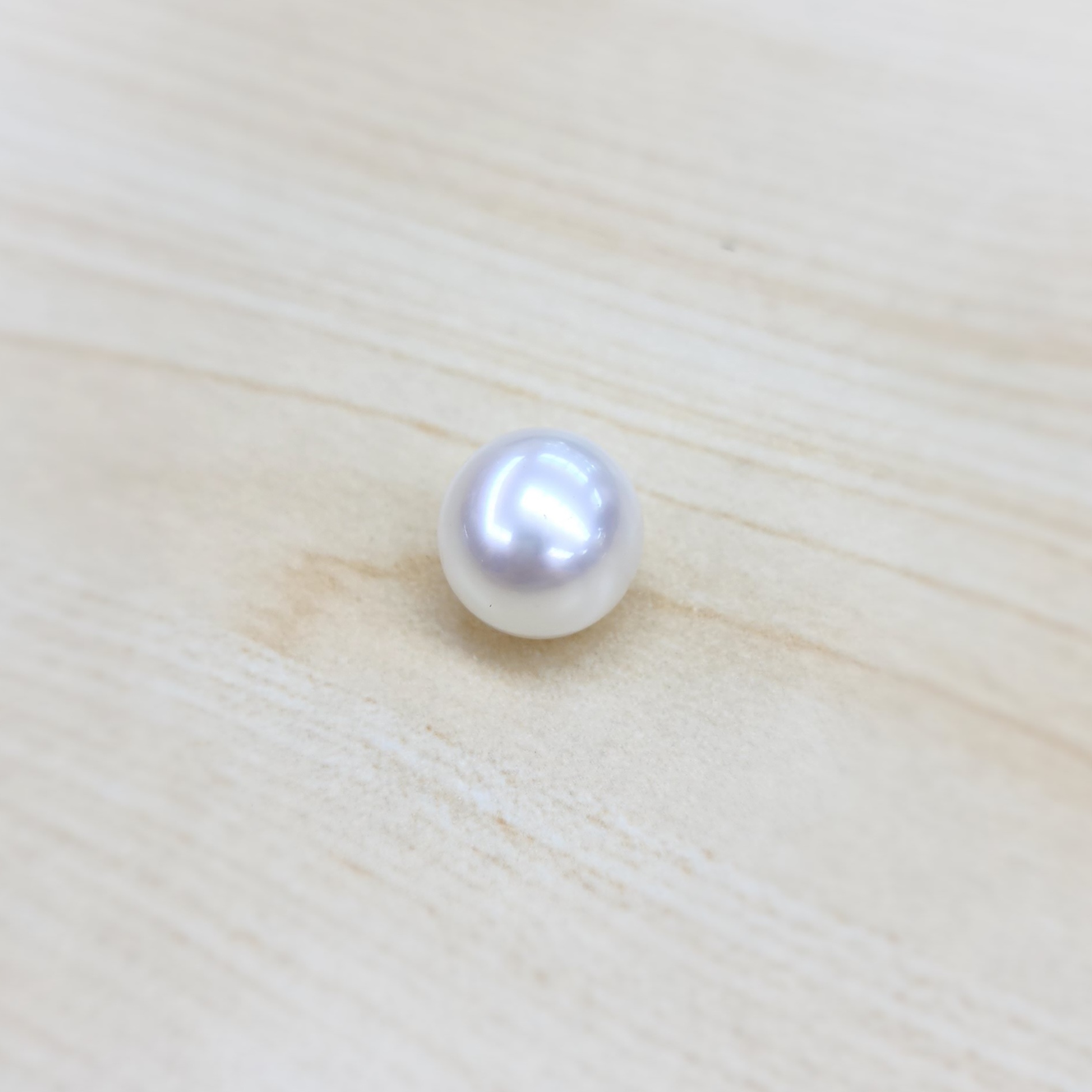 South Sea Pearl 13.4 mm x 13.8 mm