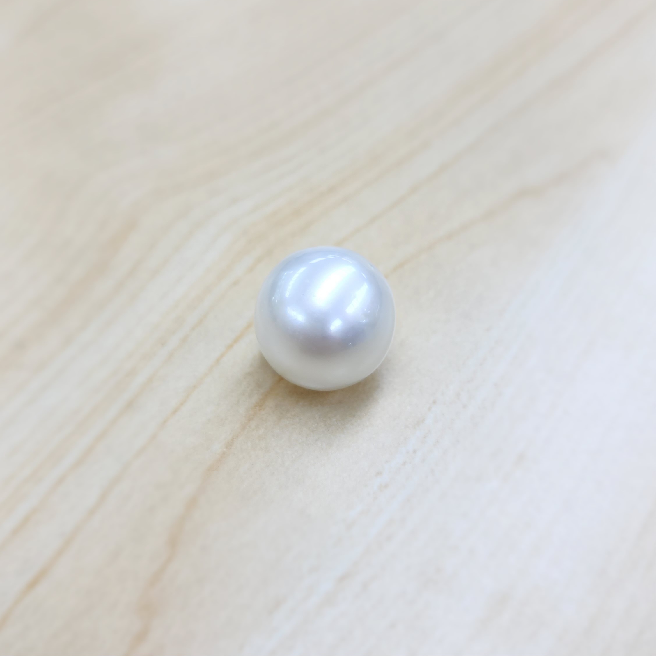 South Sea Pearl 16.3mm x 16.8mm
