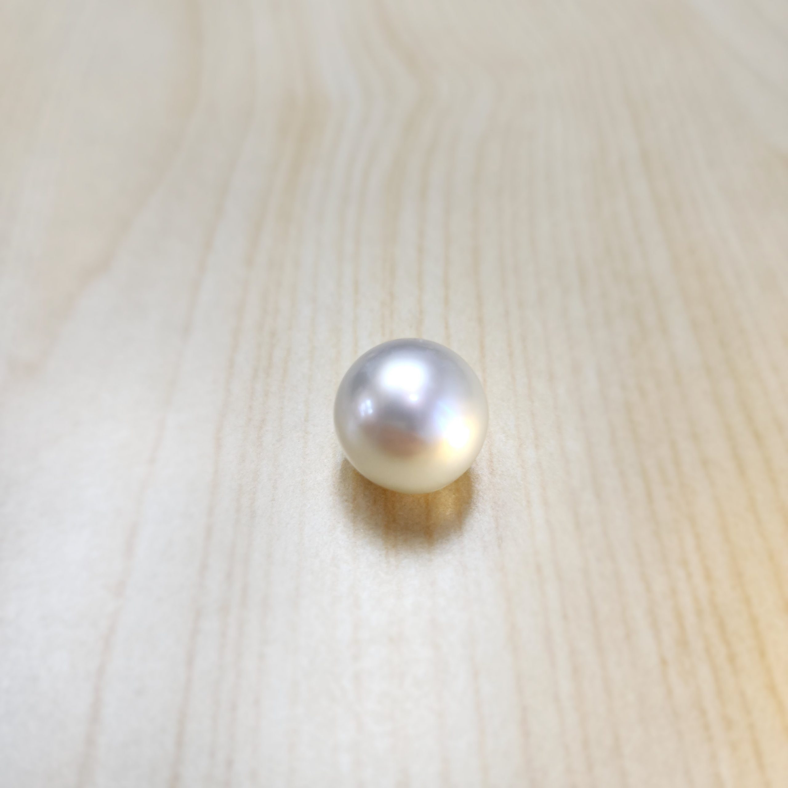 South Sea Pearl 14 mm x 14.3 mm