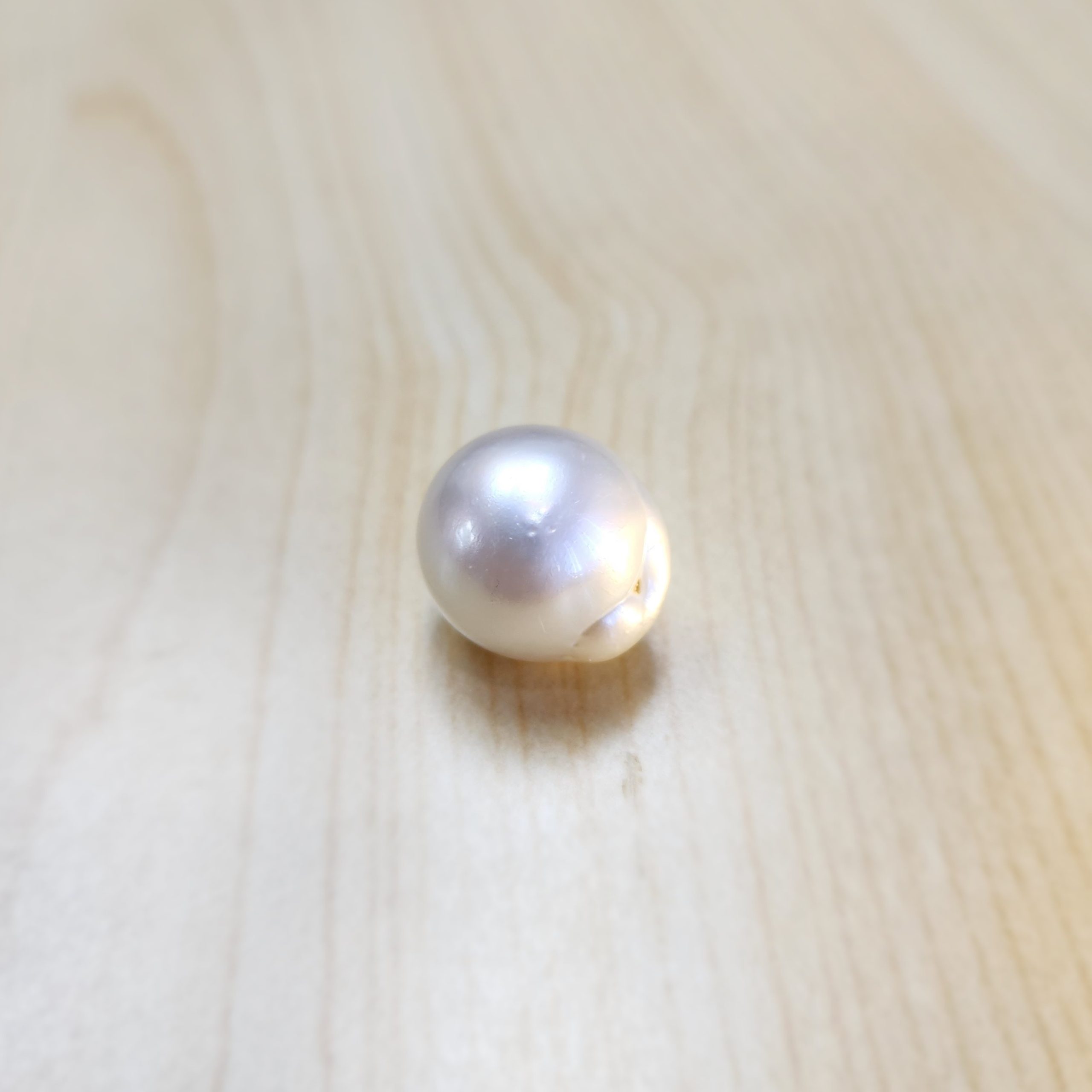 South Sea Pearl 16.1 mm x 18 mm