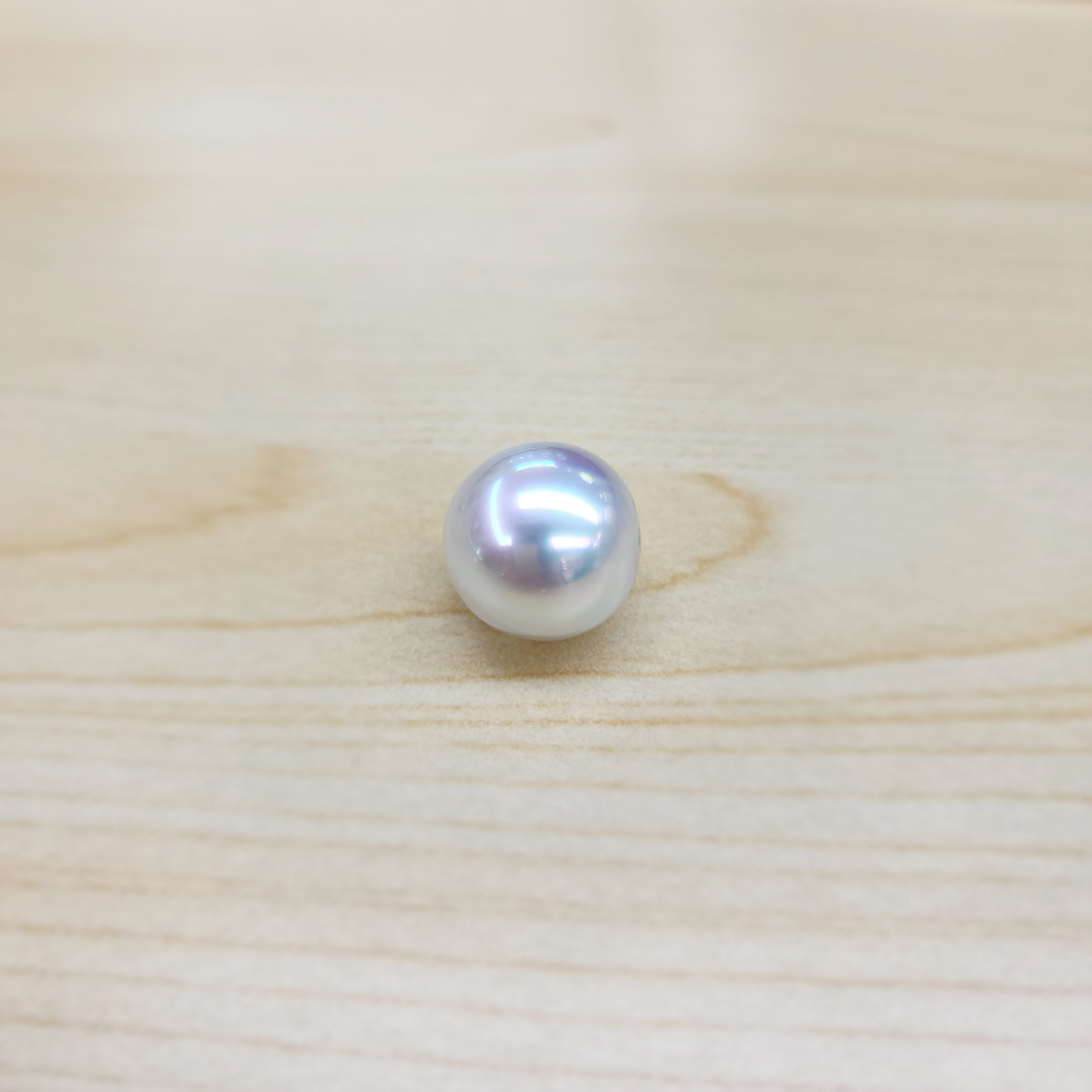South Sea Pearl 15.7 mm x 15.9 mm