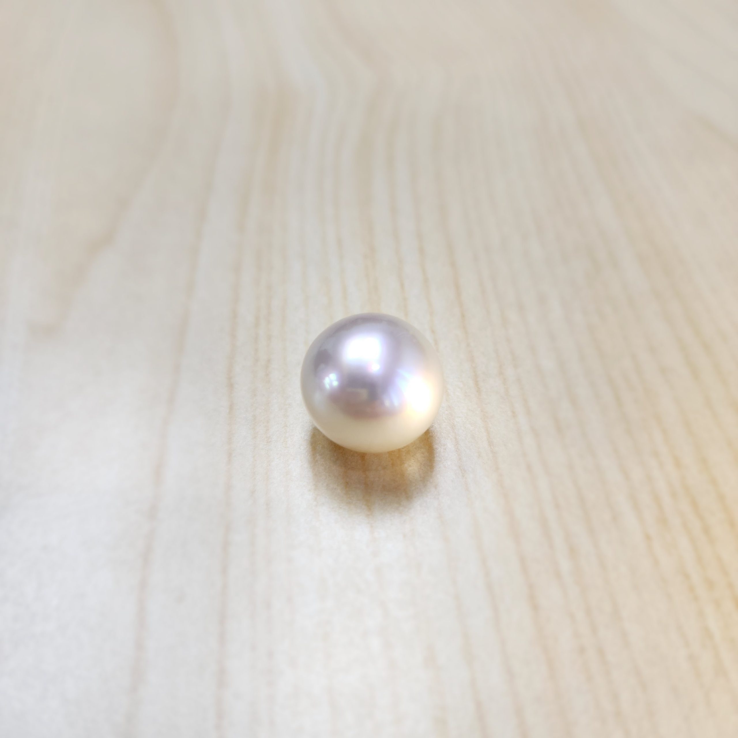 South Sea Pearl 13.7 mm x 14.2 mm