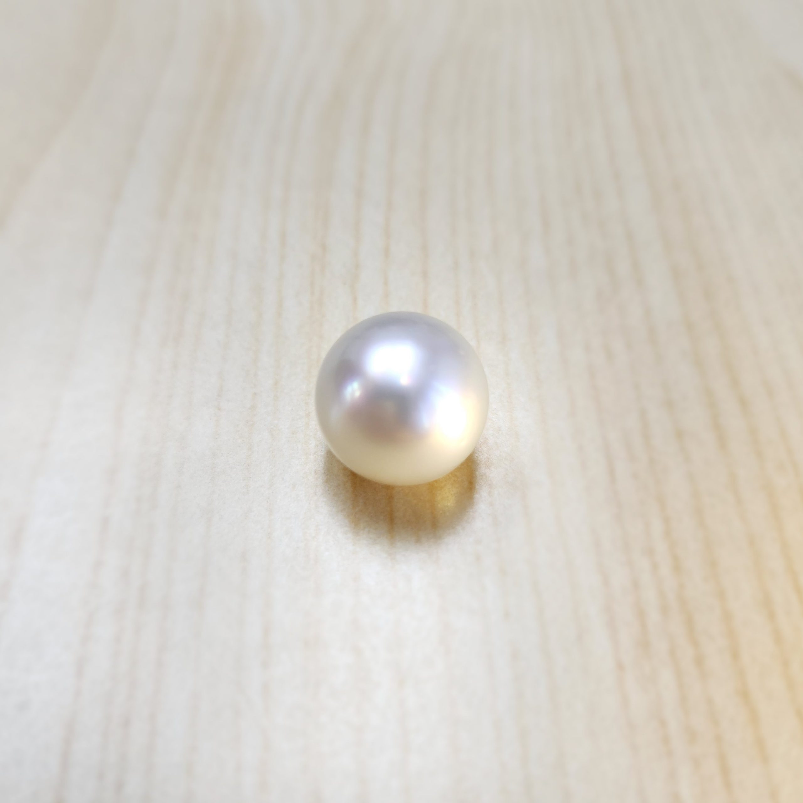 South Sea Pearl 13.4 mm x 13.9 mm