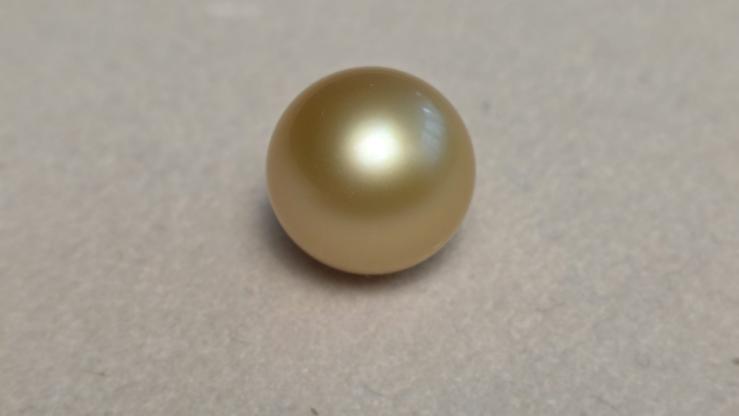 Myanmar South Sea Gold Pearl 14.9 mm